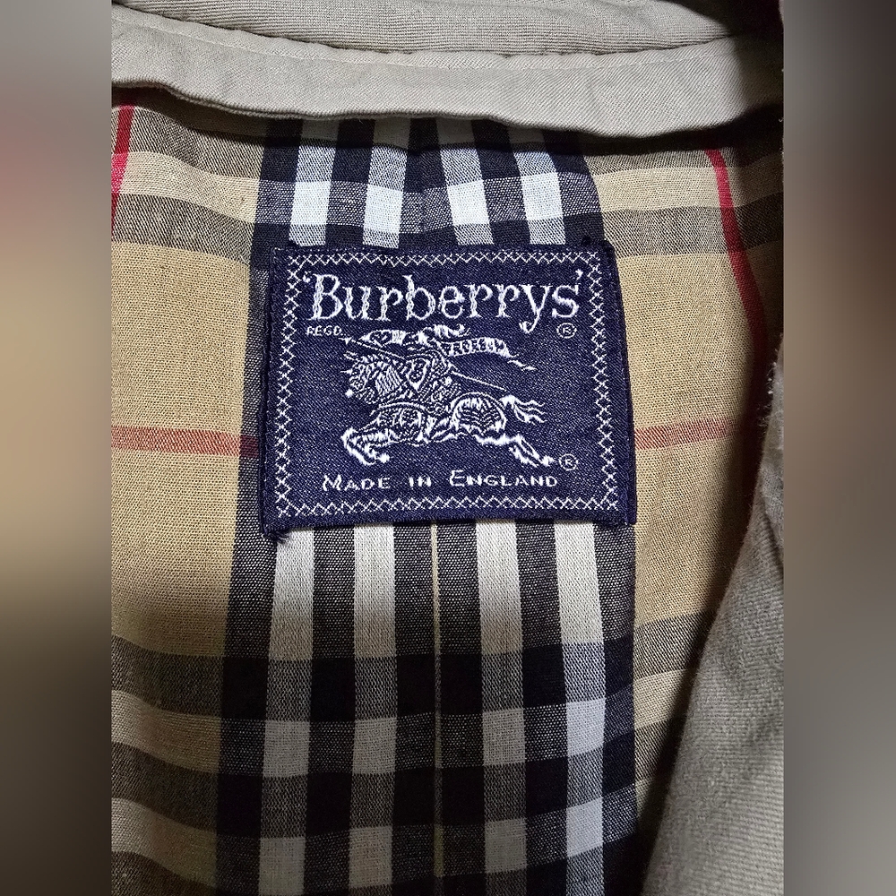 Vintage Burberry Trench Coat, With Removable Wool Liner - Picture 7 of 15